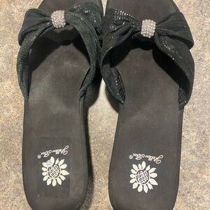 Yellow Box Elegant Black Rhinestone Sandals